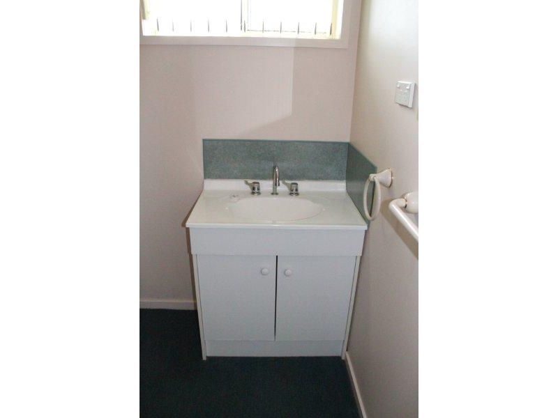 Unit 2/3 Pollock Place, SORELL, TAS, 7172