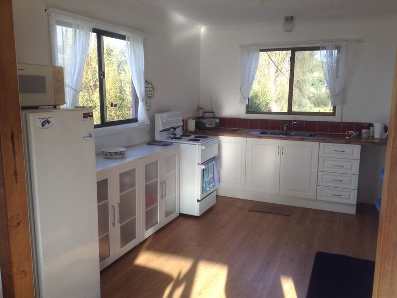 107 Arthur Highway, DUNALLEY, TAS, 7177