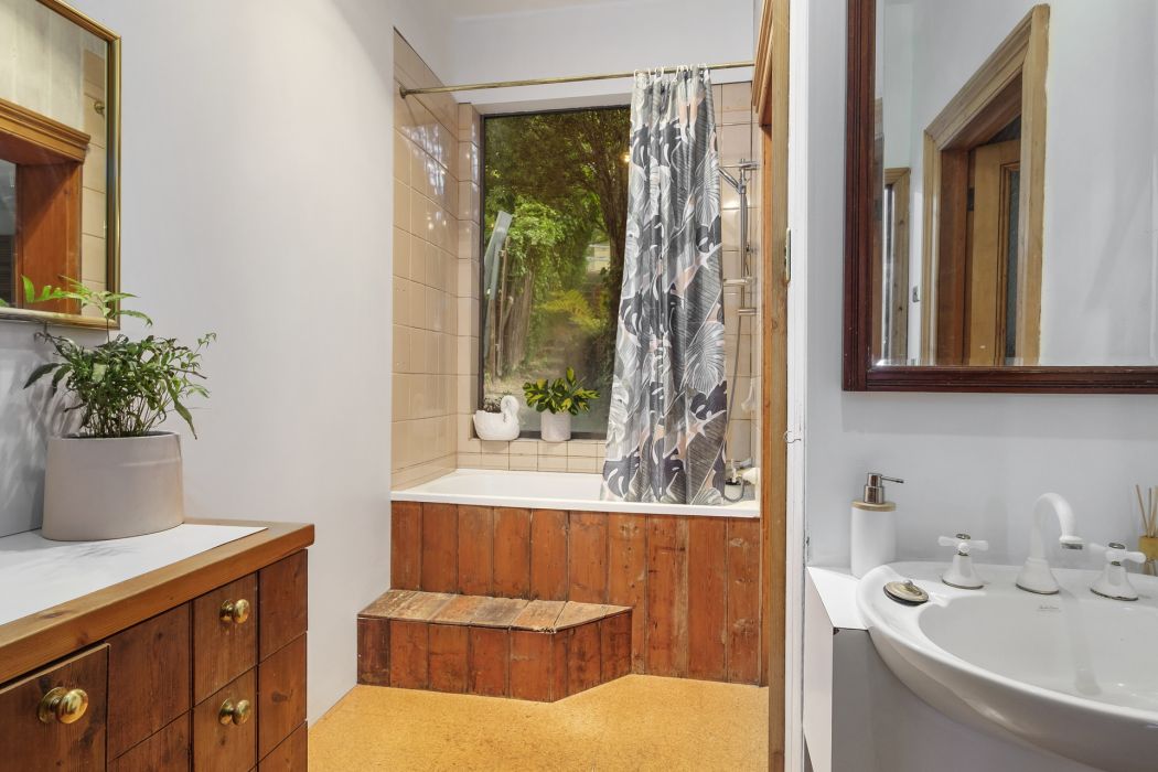 14 Mount Stuart Road, Mount Stuart, TAS, 7000
