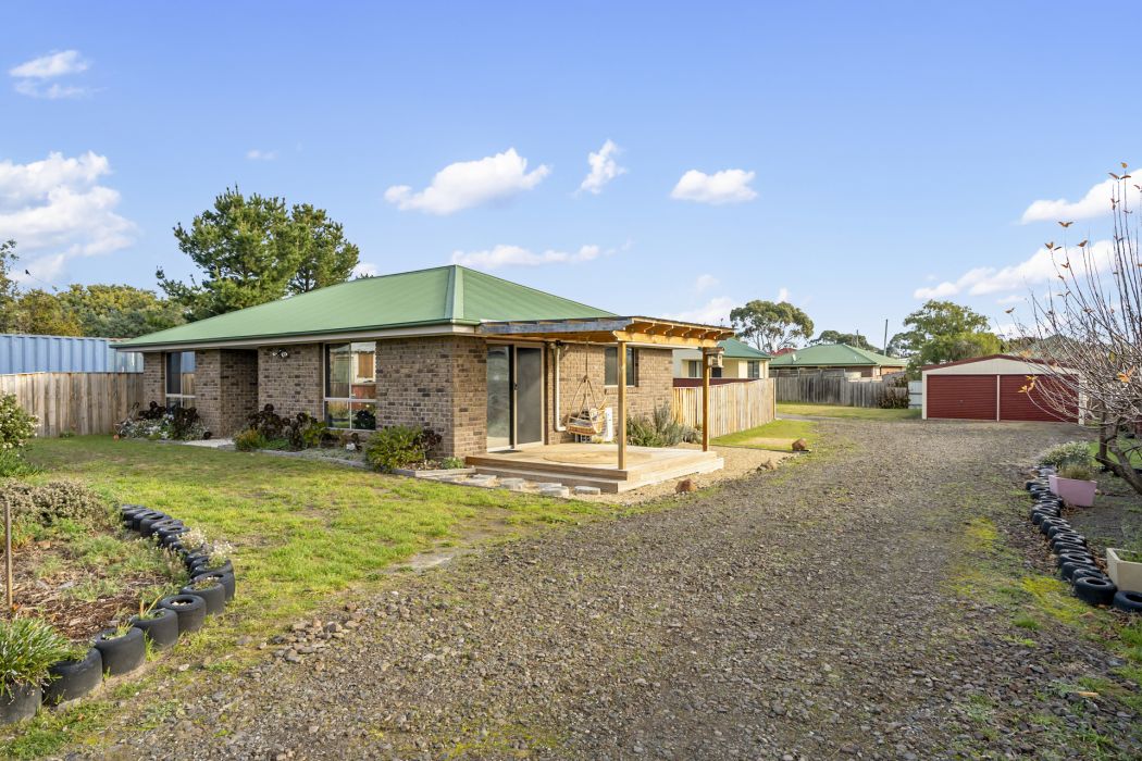 8 Nicholas Avenue, Dodges Ferry, TAS, 7173