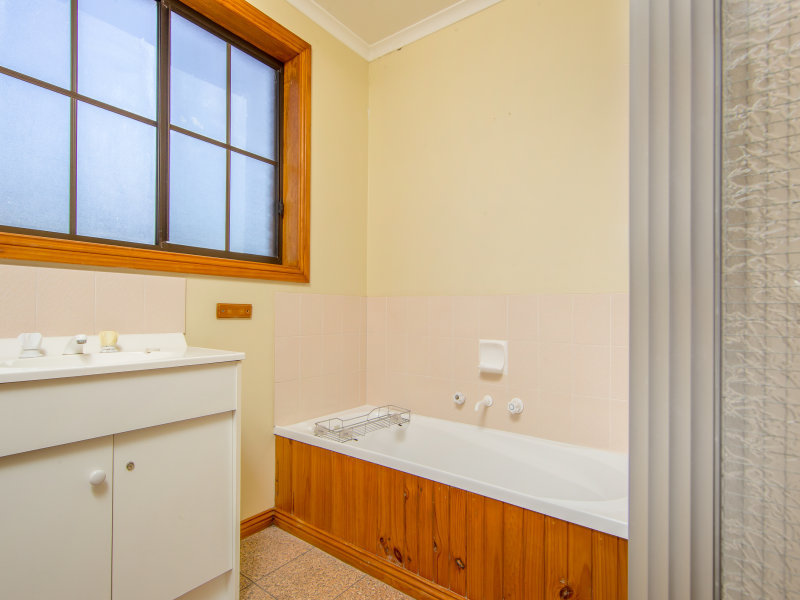 16 Joel Avenue, CARLTON, TAS, 7173