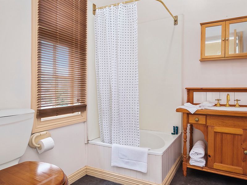 10 Swan Street, NORTH HOBART, TAS, 7000