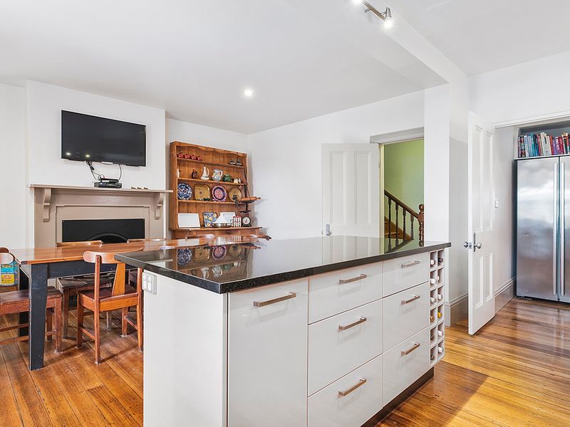 10 Swan Street, NORTH HOBART, TAS, 7000