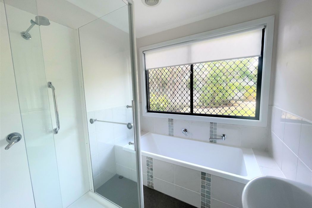 33 Mckinly Street, Midway Point, TAS, 7171