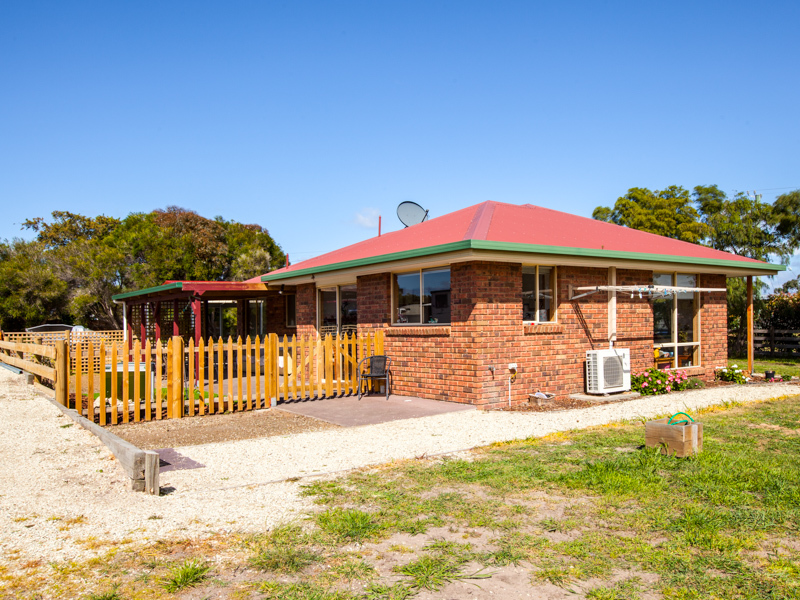 2 Riviera Drive, CARLTON, TAS, 7173