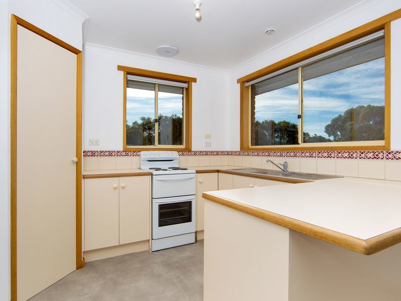 2 Riviera Drive, CARLTON, TAS, 7173