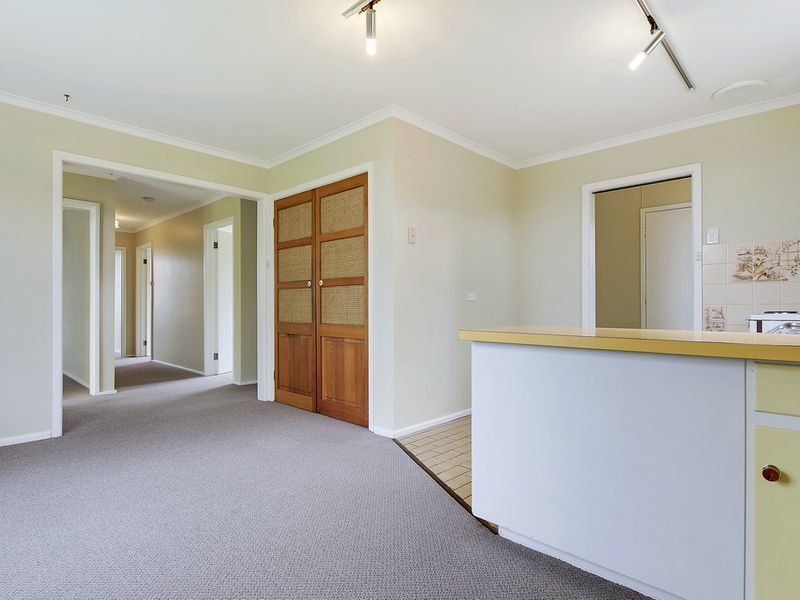 16 Calvert Street, ROKEBY, TAS, 7019