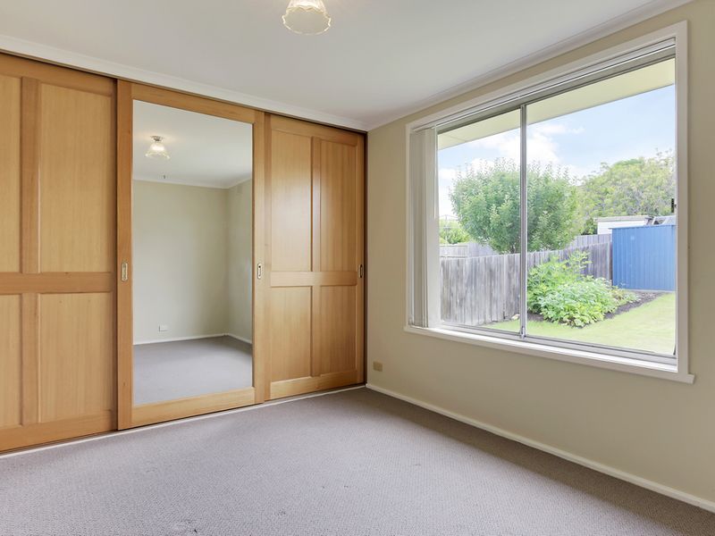 16 Calvert Street, ROKEBY, TAS, 7019