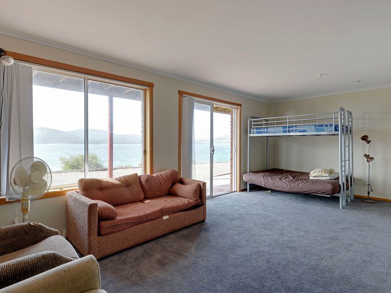 570 White Beach Road, WHITE BEACH, TAS, 7184