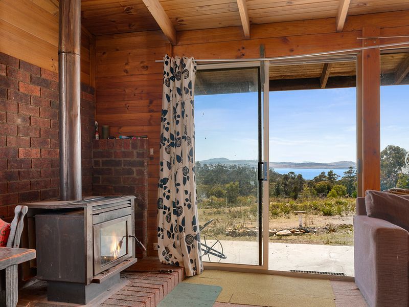 110 Happy Valley Road, SPRING BEACH, TAS, 7190