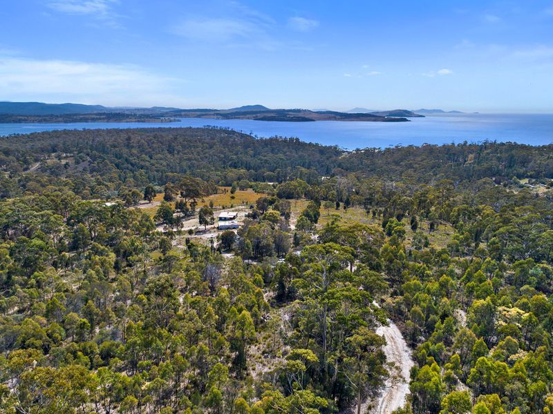 110 Happy Valley Road, SPRING BEACH, TAS, 7190