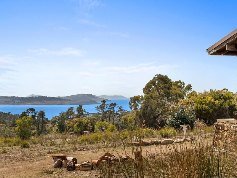 110 Happy Valley Road, SPRING BEACH, TAS, 7190