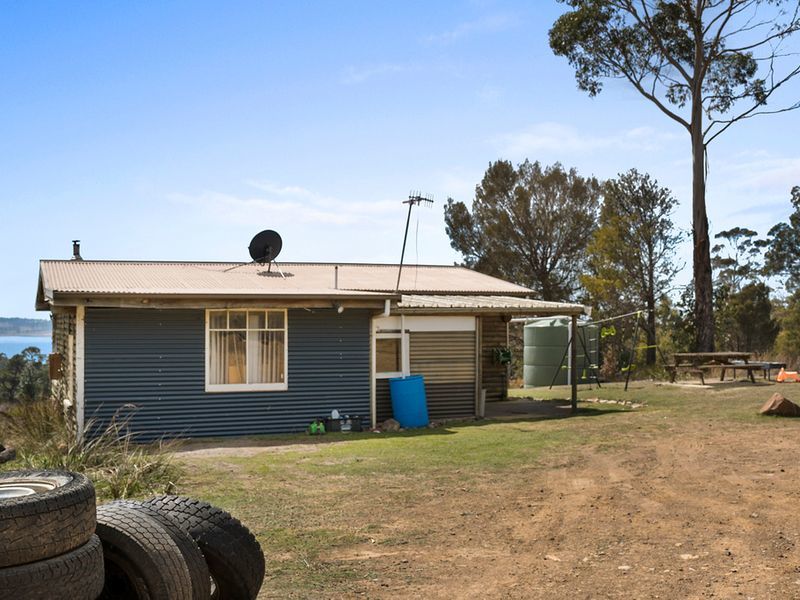 110 Happy Valley Road, SPRING BEACH, TAS, 7190