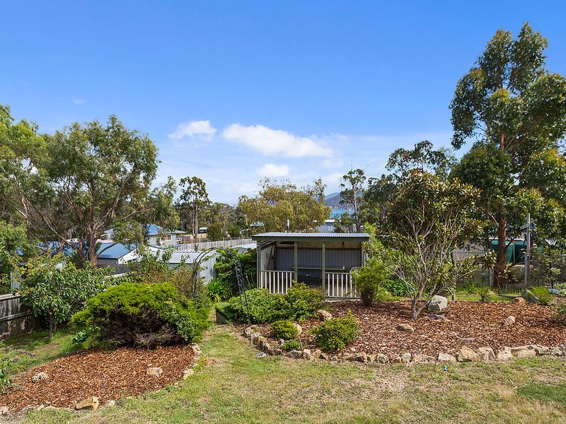 40 Skeggs Avenue, WHITE BEACH, TAS, 7184