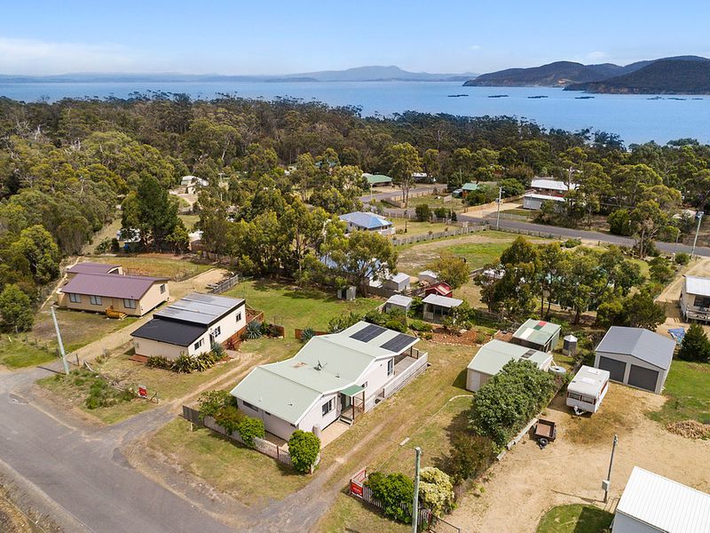 40 Skeggs Avenue, WHITE BEACH, TAS, 7184