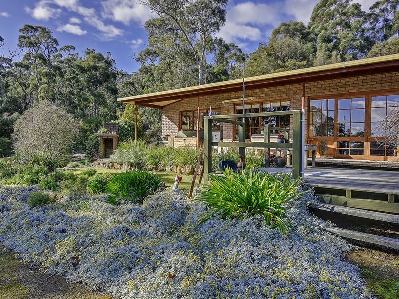 5631 Arthur Highway, EAGLEHAWK NECK, TAS, 7179