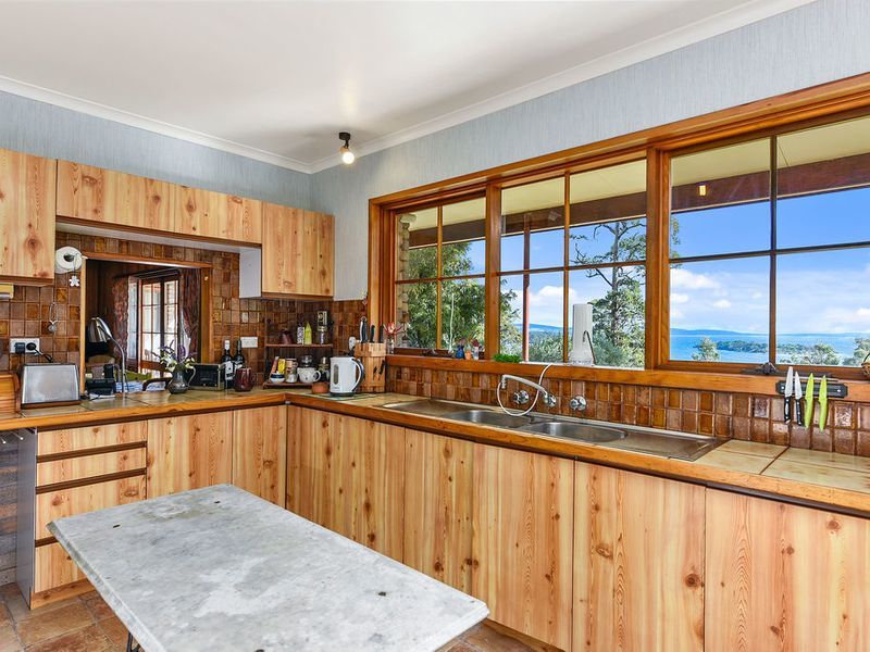 5631 Arthur Highway, EAGLEHAWK NECK, TAS, 7179
