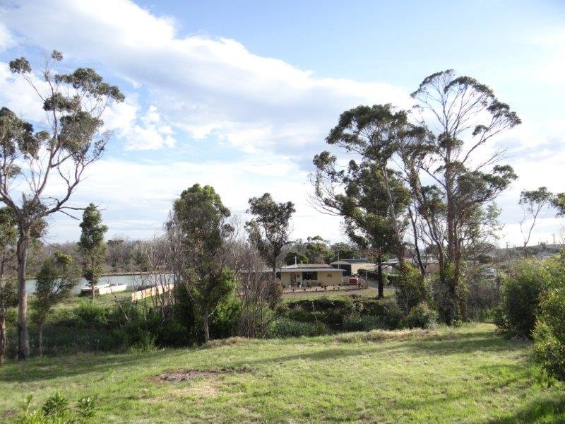 123-125 Arthur Highway, DUNALLEY, TAS, 7177
