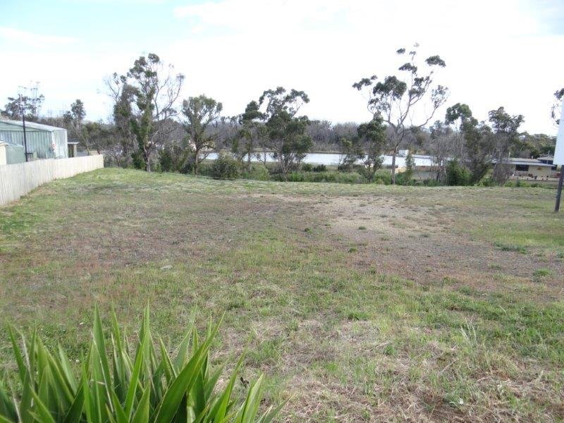 123-125 Arthur Highway, DUNALLEY, TAS, 7177