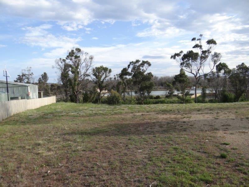 123-125 Arthur Highway, DUNALLEY, TAS, 7177
