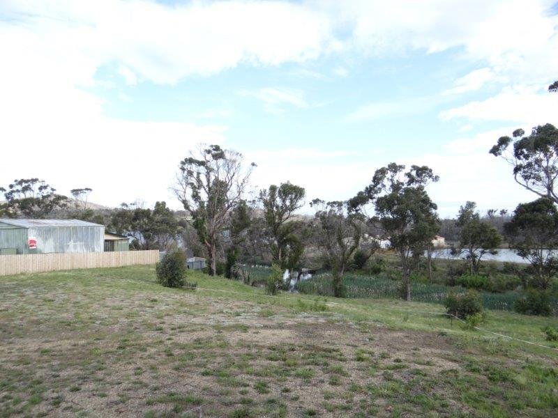 123-125 Arthur Highway, DUNALLEY, TAS, 7177