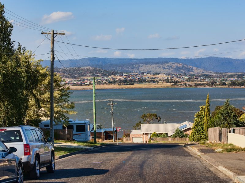 16 Bryant Street, MIDWAY POINT, TAS, 7171