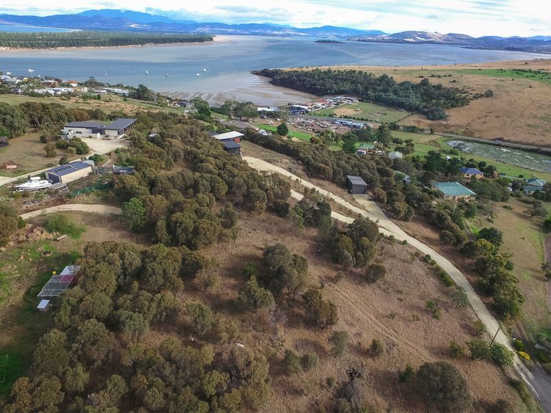 4 Tanya Place, LEWISHAM, TAS, 7173