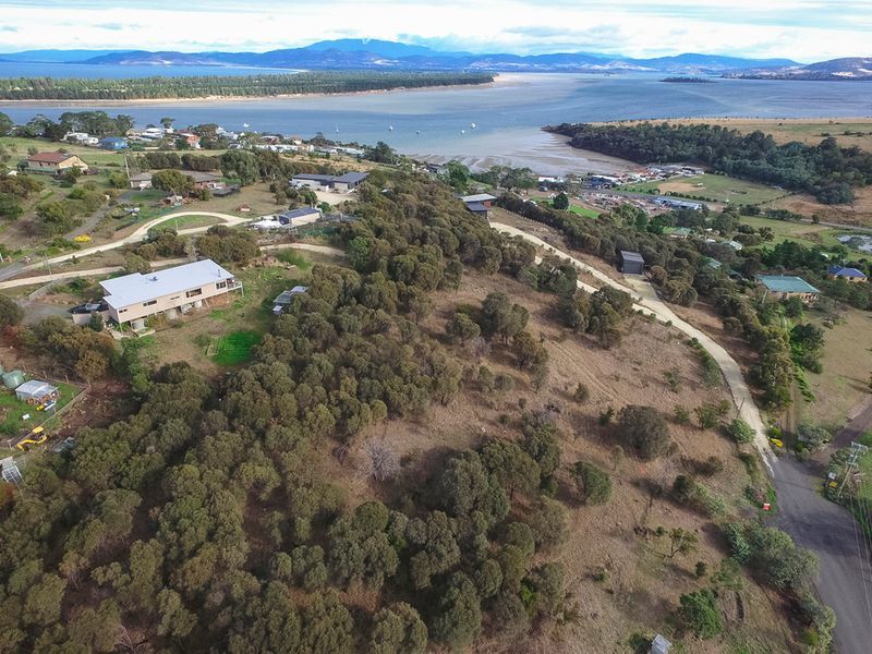 4 Tanya Place, LEWISHAM, TAS, 7173