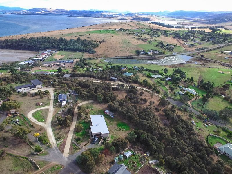 4 Tanya Place, LEWISHAM, TAS, 7173