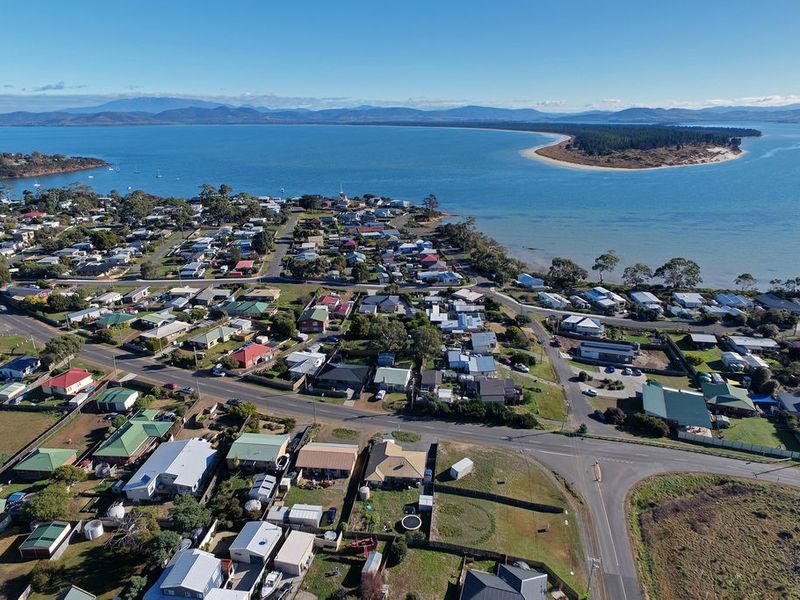 1-3 Carlton River Road, DODGES FERRY, TAS, 7173