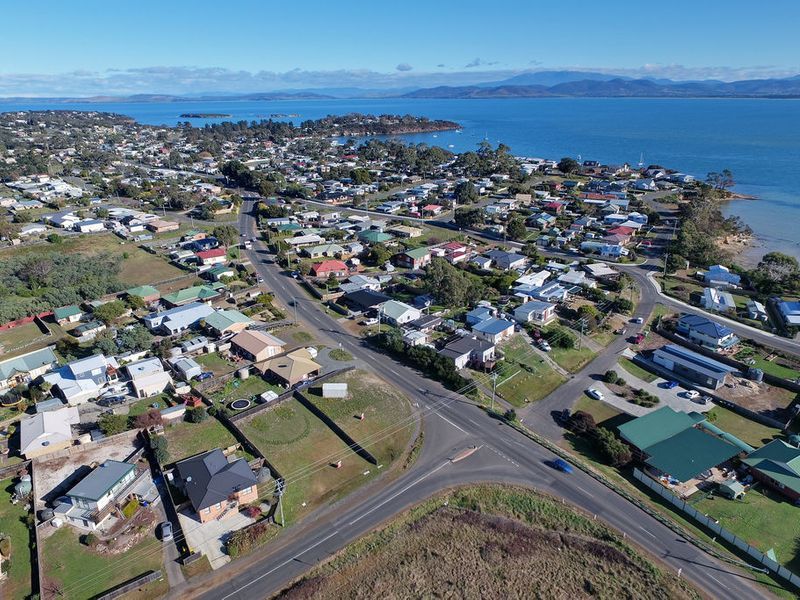 1-3 Carlton River Road, DODGES FERRY, TAS, 7173