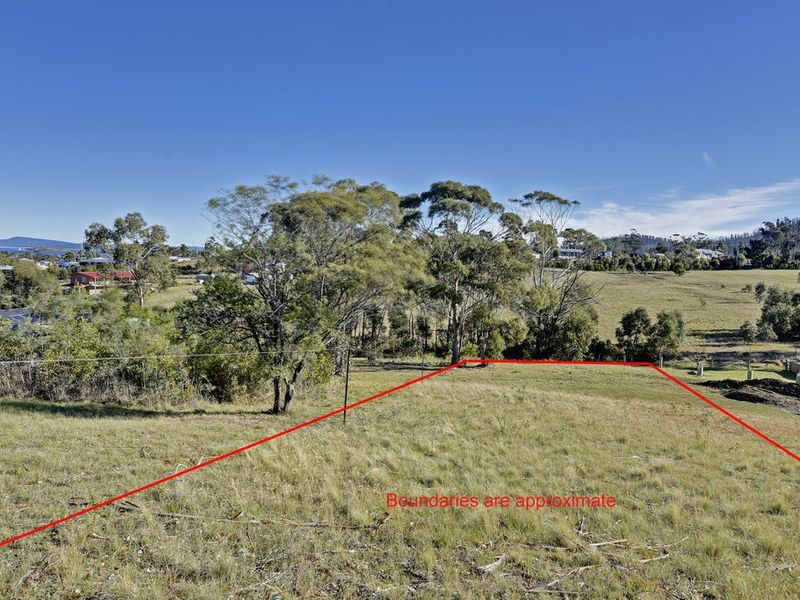 29 Bay Street, DUNALLEY, TAS, 7177