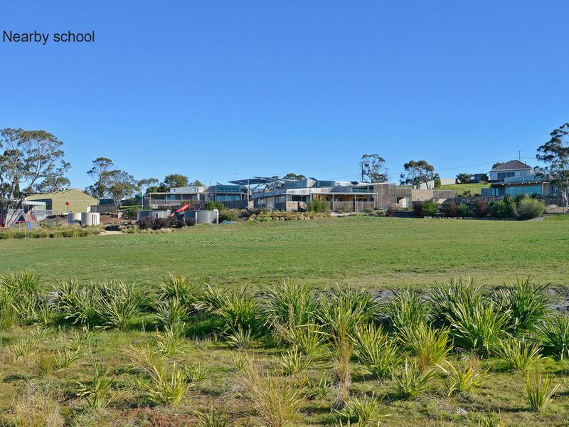 29 Bay Street, DUNALLEY, TAS, 7177