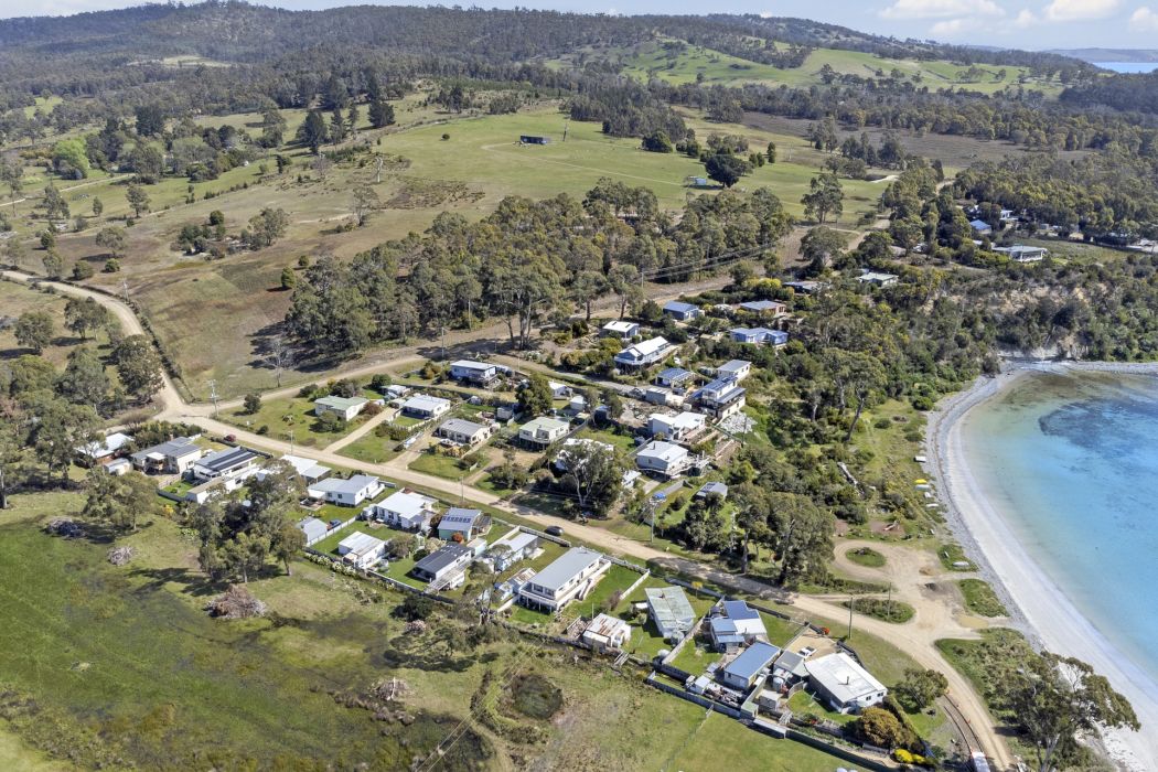18 Sloping Main Drive, Sloping Main, TAS, 7186