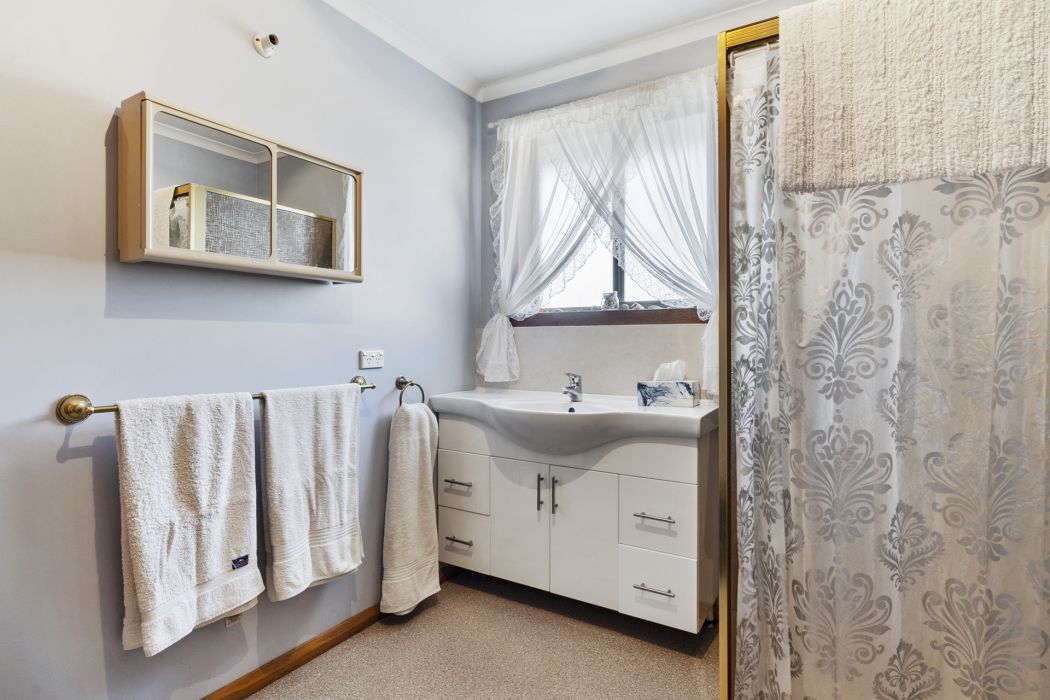 8 Lantana Place, Primrose Sands, TAS, 7173