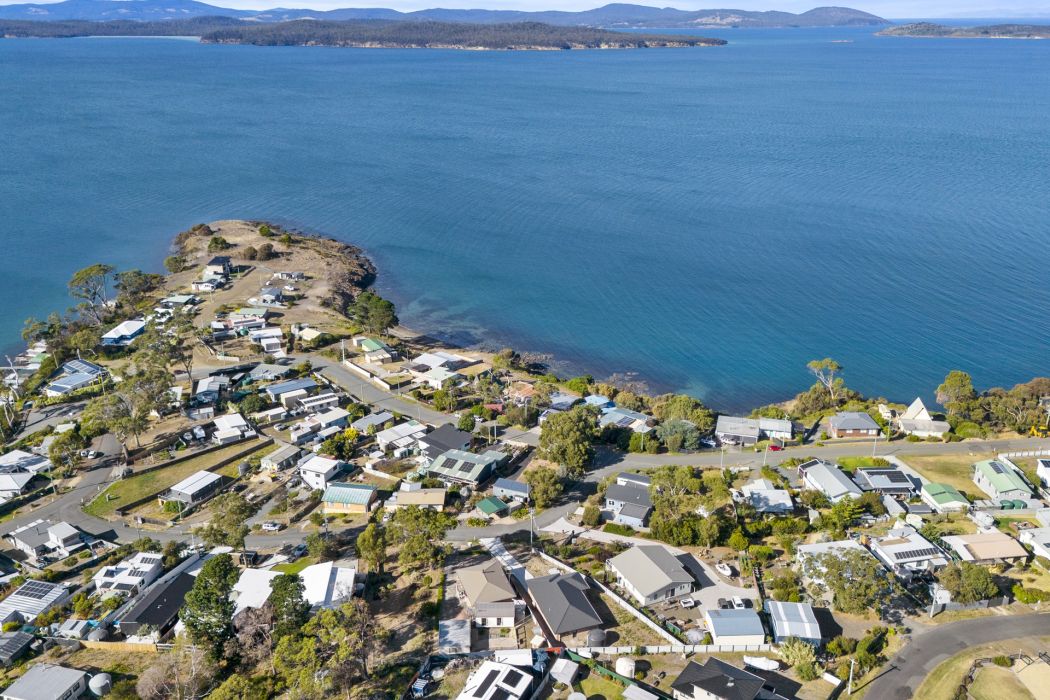 8 Lantana Place, Primrose Sands, TAS, 7173