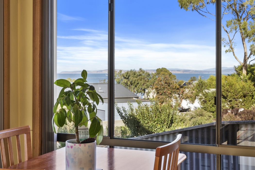 8 Lantana Place, Primrose Sands, TAS, 7173
