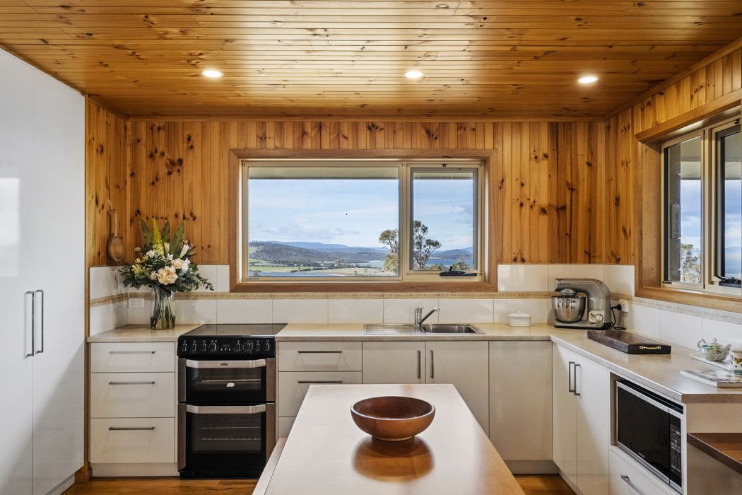 13 Russell Street, Dunalley, TAS, 7177