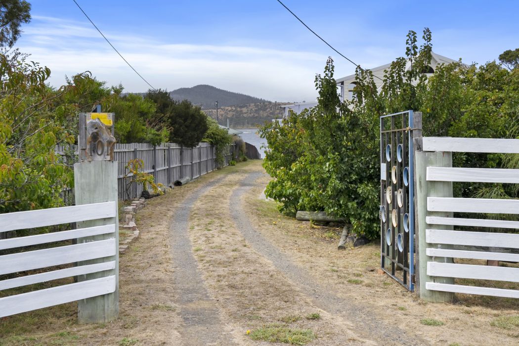 101 Arthur Highway, Dunalley, TAS, 7177