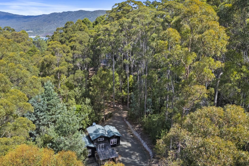 321 Pirates Bay Drive, Eaglehawk Neck, TAS, 7179