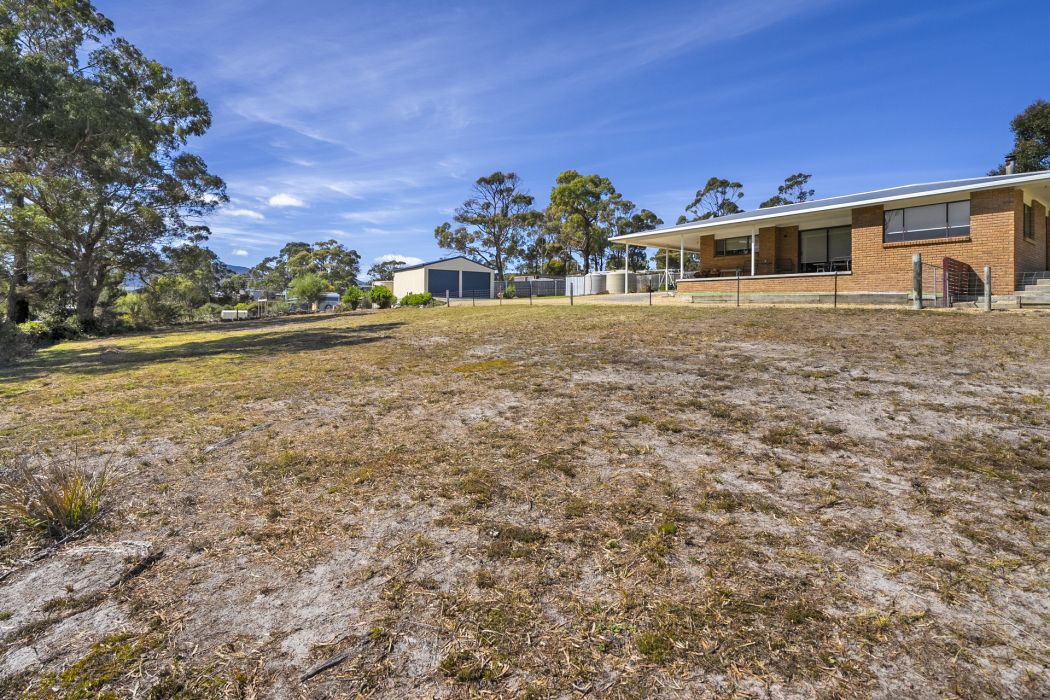 8 Greatbatch Drive, White Beach, TAS, 7184