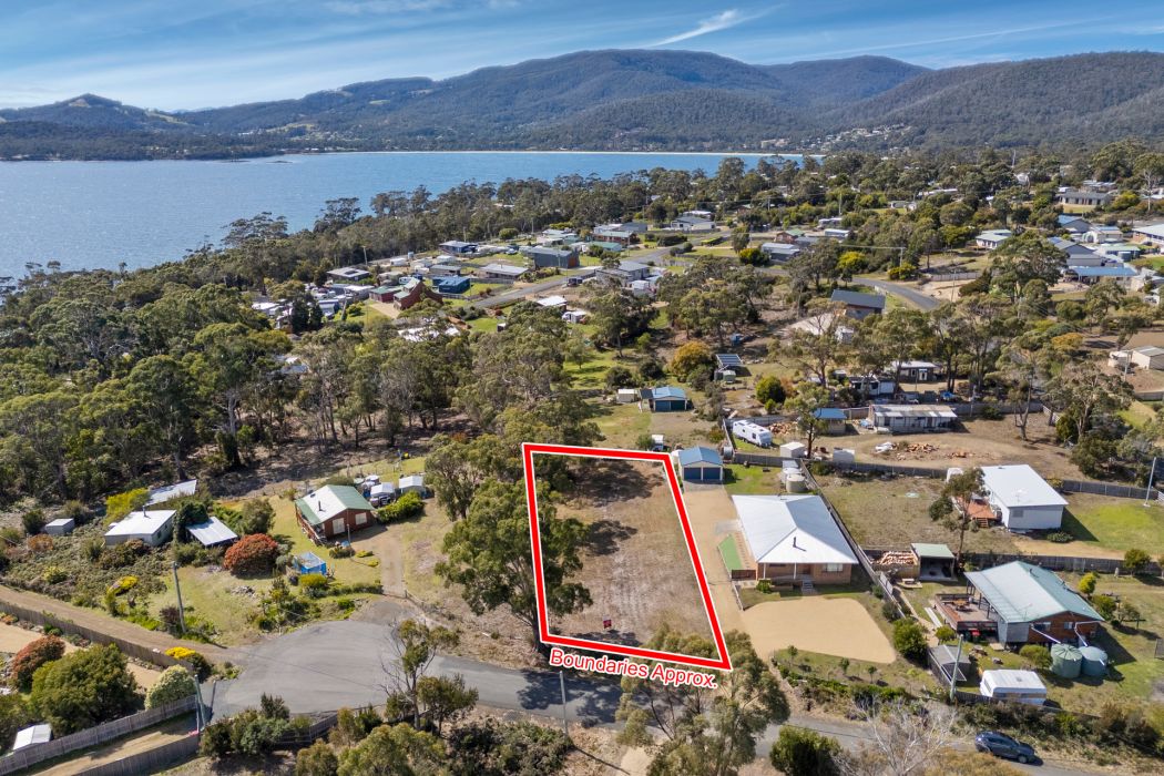 8 Greatbatch Drive, White Beach, TAS, 7184
