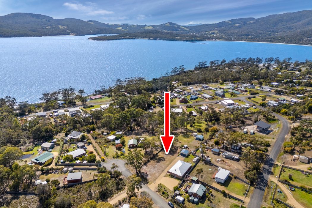 8 Greatbatch Drive, White Beach, TAS, 7184