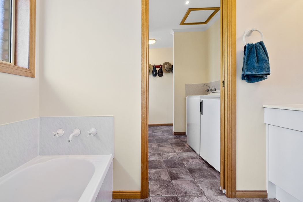 5127 Arthur Highway, Eaglehawk Neck, TAS, 7179