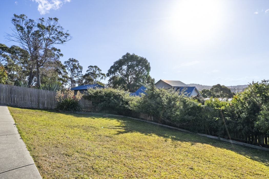 25 Falcon Street, Primrose Sands, TAS, 7173