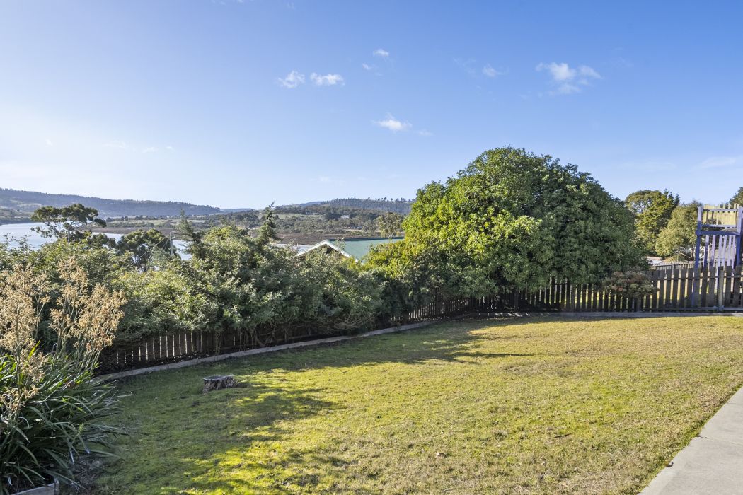 25 Falcon Street, Primrose Sands, TAS, 7173