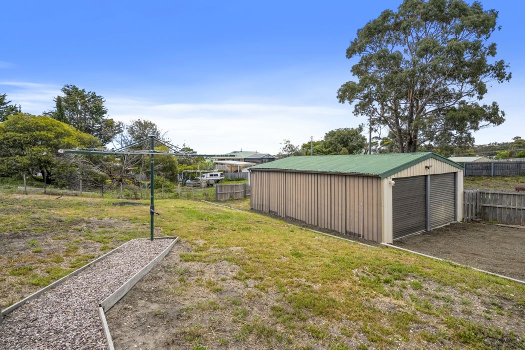 4 Chaffeys Drive, Dodges Ferry, TAS, 7173