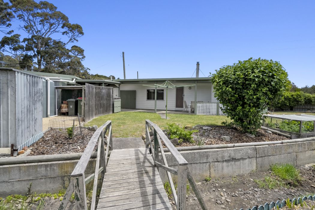 24 Sloping Main Drive, Sloping Main, TAS, 7186
