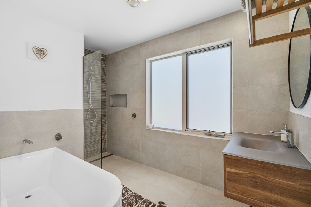 2 Little Falcon Street, Primrose Sands, TAS, 7173