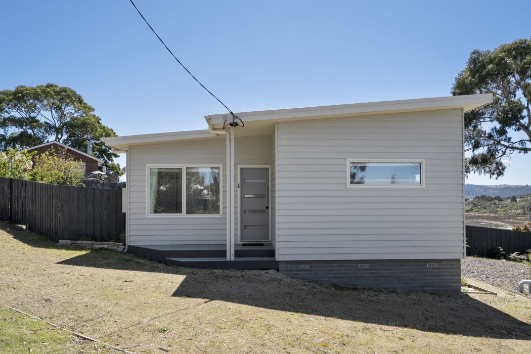 2 Little Falcon Street, Primrose Sands, TAS, 7173